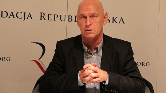 Żebrowski: komuna nie dbała o pozory