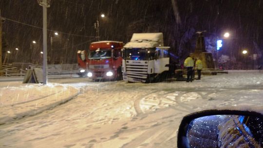 Zima znów zaskoczyła drogowców?