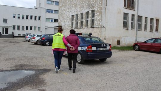 Zmuszali do prostytucji