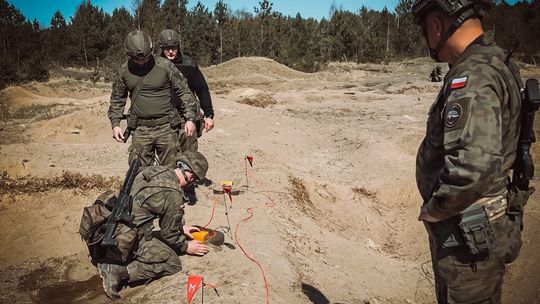 Żołnierze 25 Brygady ćwiczą w Drawsku. Trwa intensywne szkolenie inżynieryjno-bojowe