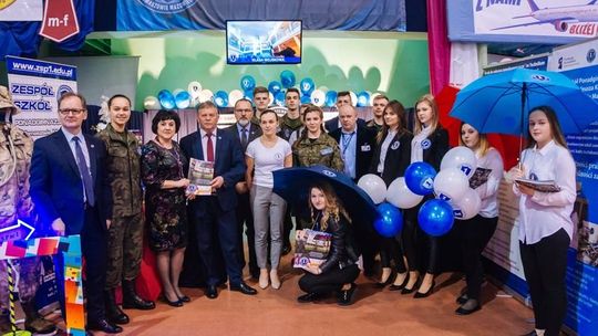 ZSP nr 1 na II Tomaszowskich Targach Pracy i Edukacji.