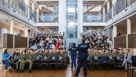 ZSP nr 1 w Tomaszowie rozpoczął Tydzień Przeciwdziałania Przemocy Rówieśniczej