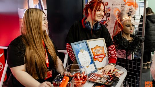 ZSP nr 6 triumfuje na VIII Tomaszowskich Targach Pracy i Edukacji