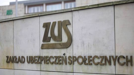 ZUS ostrzega przed oszustami próbującymi wyłudzić pieniądze