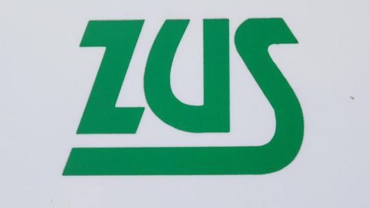 ZUS rozpoczął wypłatę 14. emerytur; pierwsze świadczenia otrzymało 740 tys. osób