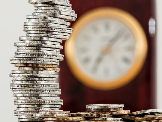 27,3% Polaków uważa, że ich obecna sytuacja finansowa jest zła. Z kolei 20,5% widzi to pół na pół 27,3% Polaków uważa, że ich obecna sytuacja finansowa jest zła. Z kolei 20,5% widzi to pół na pół