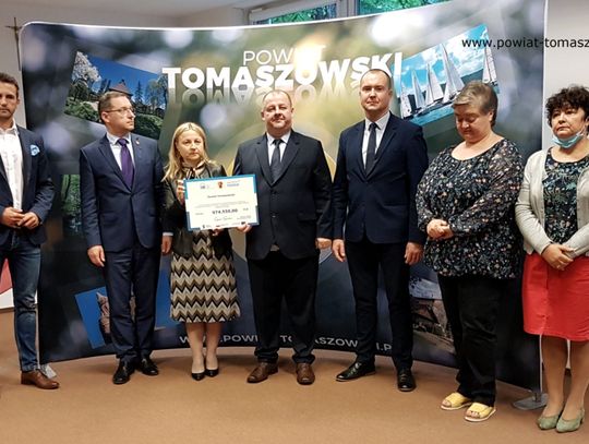 974 550 zł. dla Domów Pomocy Społecznej w Tomaszowie Mazowieckim w ramach projektu „Łódzkie pomaga”