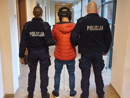 Atak młotkiem i nożem przy ul. Czołgistów. Prokuratura mówi o usiłowaniu zabójstwa Atak młotkiem i nożem przy ul. Czołgistów. Prokuratura mówi o usiłowaniu zabójstwa