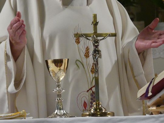 Ponad 47 proc. dorosłych uczniów nie chodzi na lekcje religii