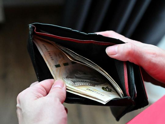 Badanie: ponad połowa Polaków postanowiła bardziej kontrolować swoje wydatki