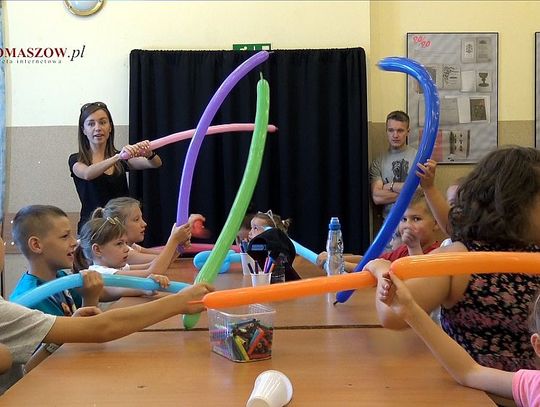 „Bańkowo-balonowe zabawy animacyjne”
