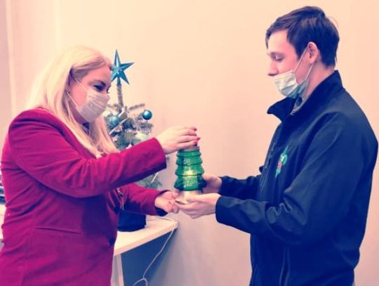 Betlejemskie Światło Pokoju w tomaszowskim magistracie 