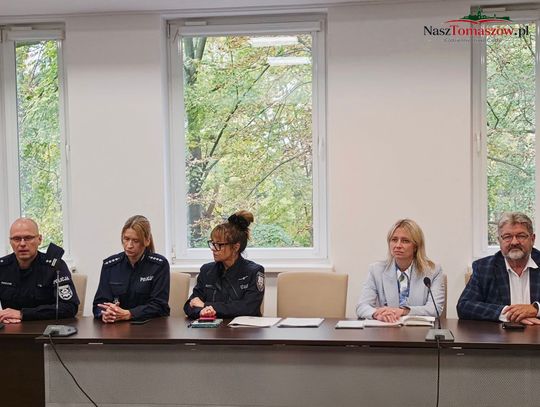 Bezpieczeństwo szkół znów na pierwszym planie. Policja, powiat i dyrektorzy rozmawiali o sytuacjach kryzysowych