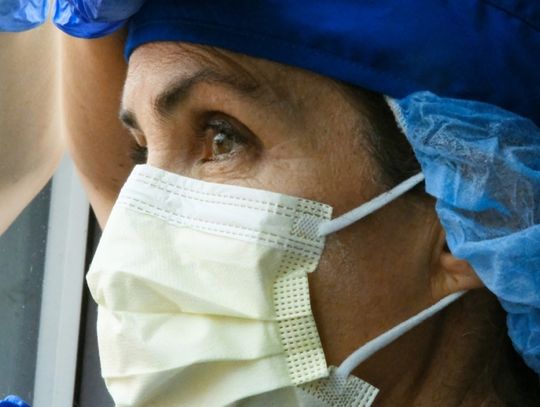 Białe kitle na ulicach. Dziś wielki protest. Tomaszowskie pielęgniarki nie strajkują 