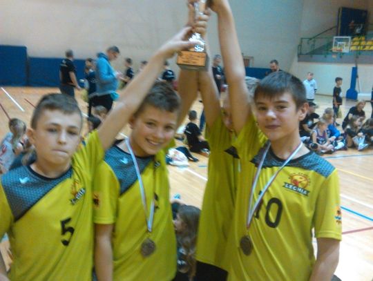 Brązowe medale minisiatkrzy „trzynastki” w turnieju o Puchar Małgorzaty Glinki