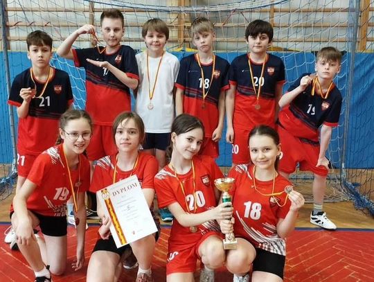 Brązowy medal dla młodych sportowców z Tomaszowa Mazowieckiego. Niewiele zabrakło do finału