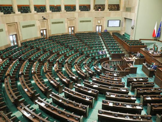 CBOS: 62 proc. źle o działalności Sejmu; 46 proc. pozytywnie o pracy prezydenta