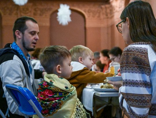 CBOS: według uchodźców ukraińskich w Polsce znacznie łatwiej można znaleźć pracę