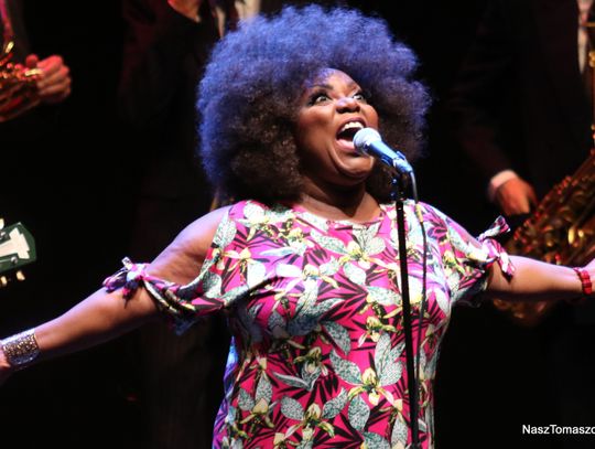 Charyzmatyczna Michelle David karmi serce i uspokaja duszę