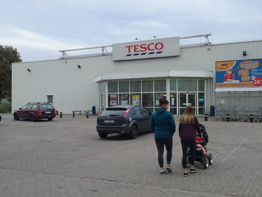 Co z Tesco przy Warszawskiej?