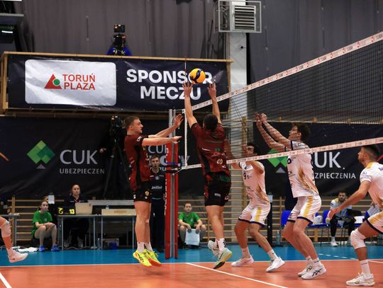 Czwartek z PLS 1. Ligą: CUK Anioły Toruń – Lechia Tomaszów Mazowiecki 3:0