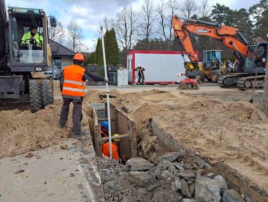 Dąbrowa pod Tomaszowem: rusza cicha rewolucja — za 2,4 mln zł budowa kanalizacji