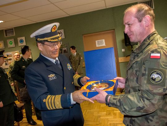 Delegacja Chińskiej Armii Ludowo  Wyzwoleńczej w 25BKPow.