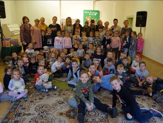 Dzieci lubią misie... a misie lubią dzieci