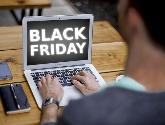 Ekonomista o Black Friday: obniżki rzędu 30 proc. powinny budzić nieufność