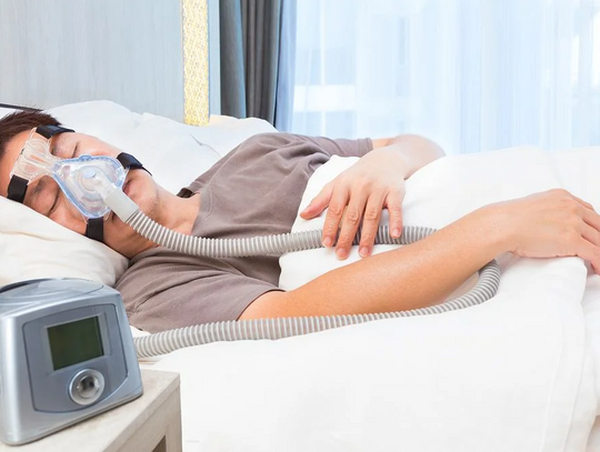 Fale upałów sprzyjają bezdechowi sennemu