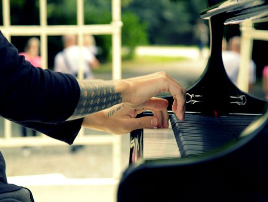 Fortepiany Wolności – Kuba Sokołowski gra Valentyna Silvestrova