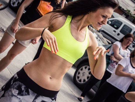 Fotoreportaż z pierwszych plenerowych zajęć &quot;ZOla&quot; Zumba (r) Fitness