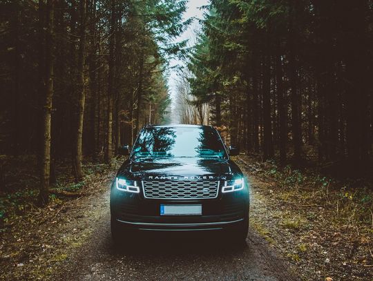 Gdzie i w jaki sposób zarejestrować samochód?