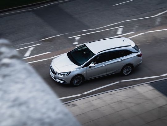 Gdzie po kredyt samochodowy w Tomaszowie