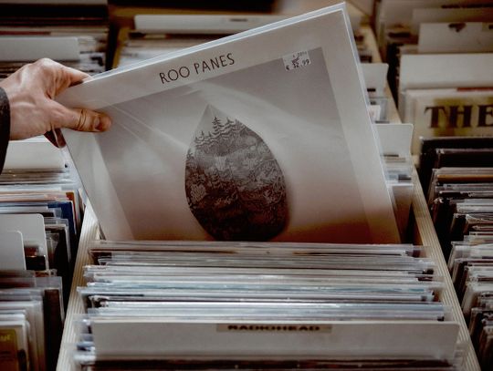 Giełda płyt winylowych  - kilkanaście tysięcy czarnych krążków w Galerii Tomaszów