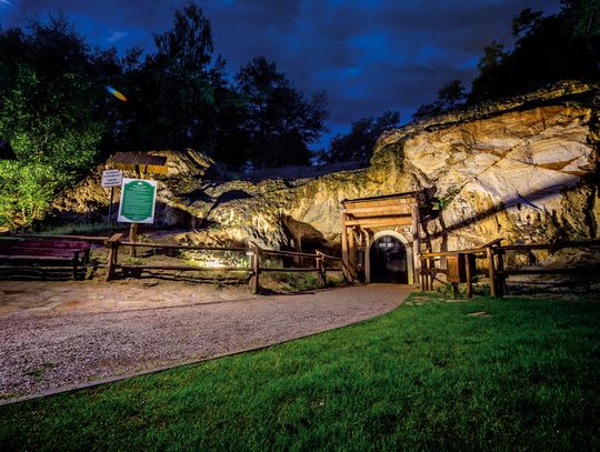 Groty zamknięte dla zwiedzających 