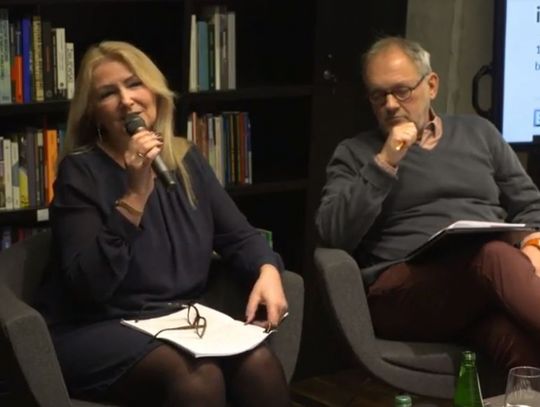 "Historia depcze nam po piętach"