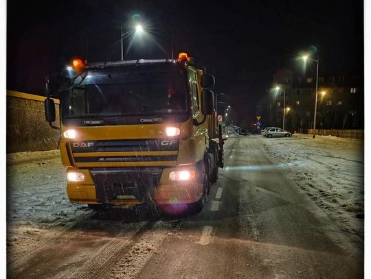 IMGW ostrzega: marznące opady deszczu powodujące gołoledź w 14 województwach