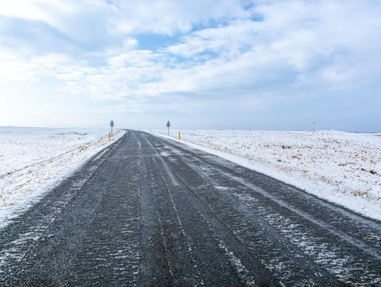 IMGW: w sobotę opady marznące w 10 województwach, na Pomorzu i Dolnym Śląsku także roztopy. IMGW: w sobotę opady marznące w 10 województwach, na Pomorzu i Dolnym Śląsku także roztopy.