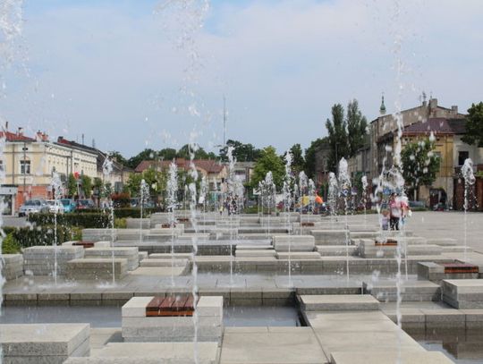 Kąpiel w fontannie - zabawa czy zagrożenie?