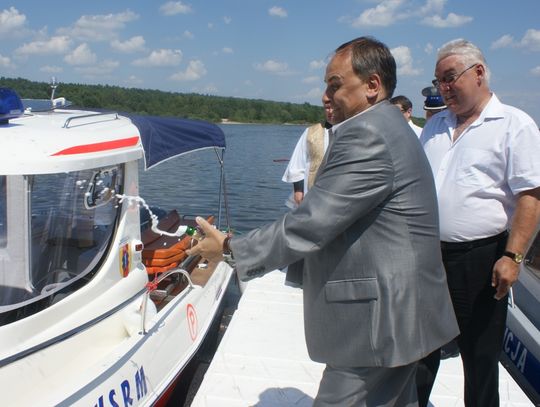 Karetka wodna na Zalewie Sulejowskim