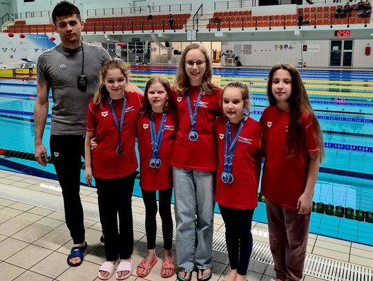 Kolejny sukces najmłodszych pływaczek z klubu Champion Tomaszów Mazowiecki,