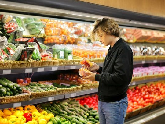 Koniec z wieczornymi zakupami? Chcą skrócenia godzin handlu