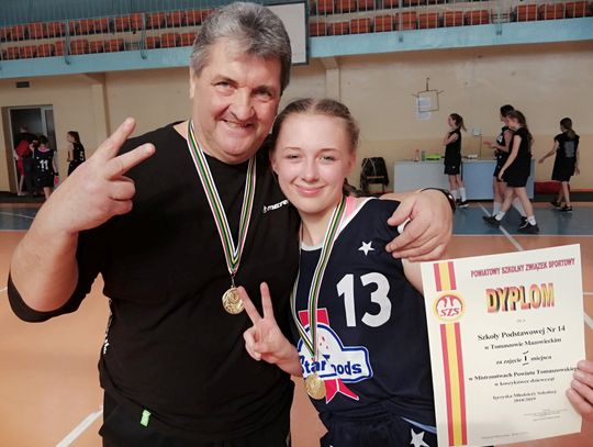 Koszykarki z "Czternastki" w półfinale mistrzostw województwa