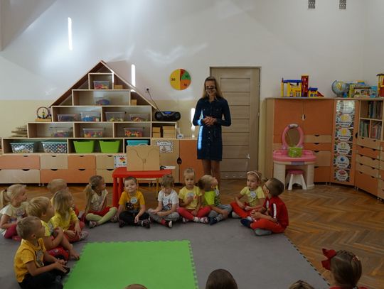 Kreatywne czytanie w Przedszkolu nr 7 – Teatrzyk Kamishibai