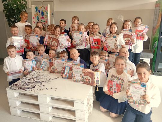 Książka przed sądem, pierwszoklasiści w bibliotece. Wyjątkowy Światowy Dzień Książki w SP nr 6