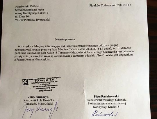 Kukiz przy ping pongowym stole