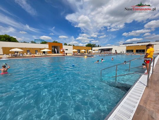 Lato wystartowało! Basen w Akademii Sportu już otwarty ☀️