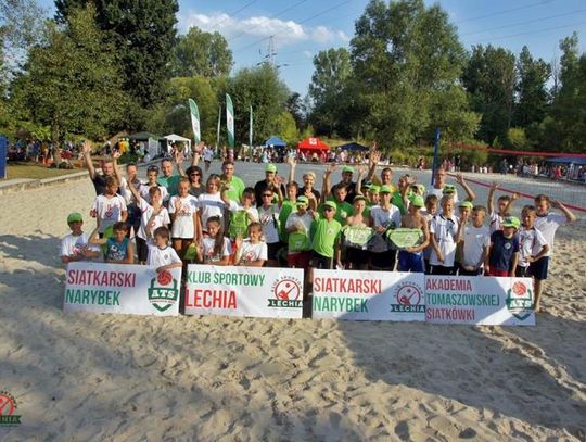 LECHIA na pikniku - czyli siatkarski narybek i grube ryby...