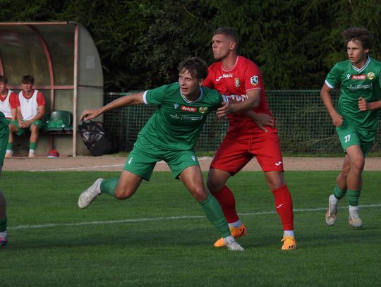 Lechia Tomaszów Mazowiecki z pierwszym zwycięstwem w sezonie! Emocje w Białej Piskiej